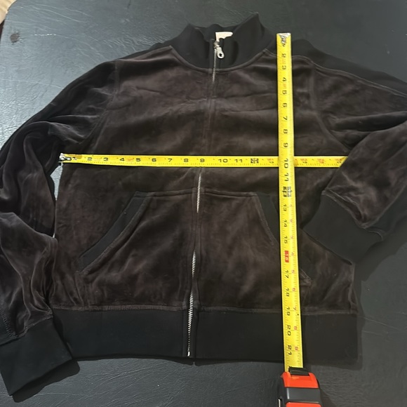 Sweet Romeo Sweatshirt - Picture 10 of 12